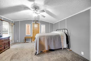 9815 W 236th Ave, Schneider, IN 46376 - Photo 17