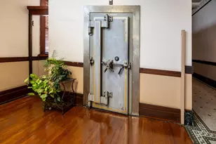 202 N 3rd St, Kentland, IN 47951 - Photo 7