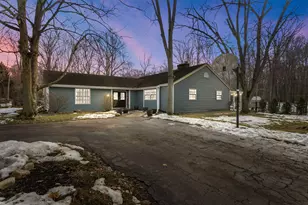 404 Golfview Rd, Michigan City, IN 46360 - Photo 23