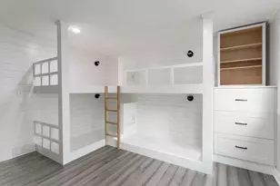 404 Golfview Rd, Michigan City, IN 46360 - Photo 13