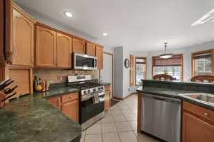 266 Kincraig Dr, Valparaiso, IN 46385 - Photo 15