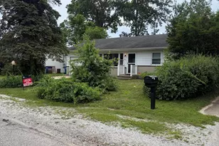 409 Holly Rd, Michigan City, IN 46360 - Photo 25