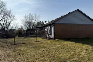 800 Cypress N, Greenwood, IN 46143 - Photo 17