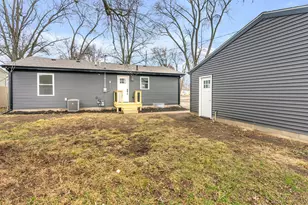 6091 Mulberry Ave, Portage, IN 46368 - Photo 17