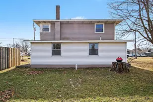 307 E Casey St, Hebron, IN 46341 - Photo 17