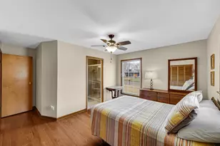 351 S Wabash St, Hobart, IN 46342 - Photo 9