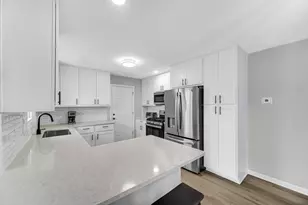 351 S Wabash St, Hobart, IN 46342 - Photo 5