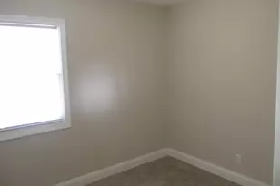 3967 Willow St, Hobart, IN 46342 - Photo 5