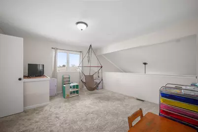 9149 Waymond Avenue, Highland, IN 46322 - Photo 11