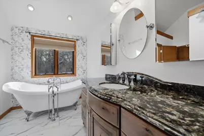 320 Kenbridge Court, Valparaiso, IN 46385 - Photo 23