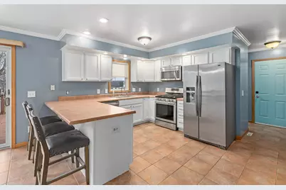 17931 Lincoln Court, Lowell, IN 46356 - Photo 5