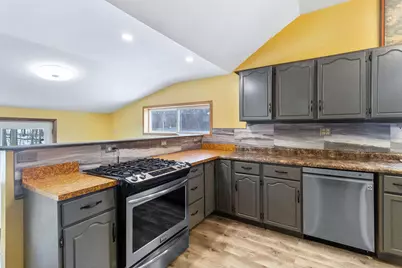 214 Woodlawn Avenue, Chesterton, IN 46304 - Photo 11