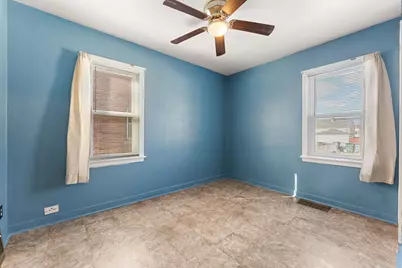 1009 River Drive, Hammond, IN 46324 - Photo 5