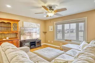 400 Woodbridge Dr, Lowell, IN 46356 - Photo 3