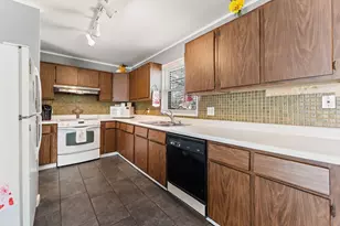 310 N Jay St, Griffith, IN 46319 - Photo 11