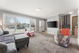 310 N Jay St, Griffith, IN 46319 - Photo 5