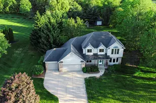 588 Mayapple Dr, Westville, IN 46391 - Photo 5