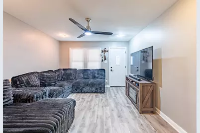 6923 Alabama Avenue, Hammond, IN 46323 - Photo 7