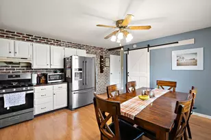 403 Sherman Dr, Valparaiso, IN 46385 - Photo 9