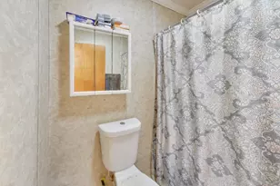 6720 Carolina Ave, Hammond, IN 46323 - Photo 15