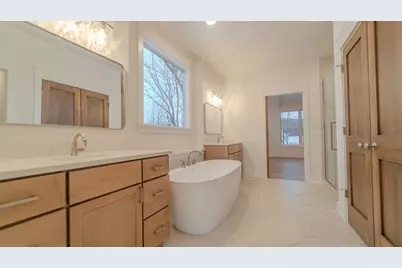 2900 Whispering Brook Lane, Valparaiso, IN 46385 - Photo 23