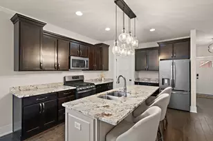 10160 Privet Dr, Crown Point, IN 46307 - Photo 9