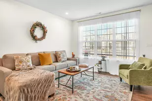 1049 E 117th Pl, Crown Point, IN 46307 - Photo 5