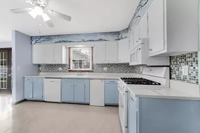 659 Lorraine Drive, Valparaiso, IN 46385 - Photo 7