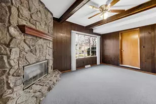 659 Lorraine Dr, Valparaiso, IN 46385 - Photo 21