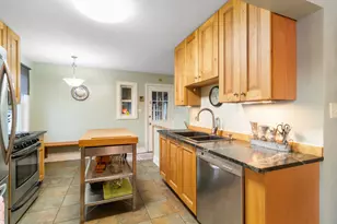 1008 Elmhurst Ave, Valparaiso, IN 46385 - Photo 7