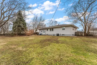 1142 W 72nd Lane, Merrillville, IN 46410 - Photo 17
