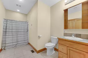 2425 Dickinson Rd, Chesterton, IN 46304 - Photo 27