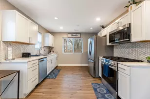 1151 Benton St, Gary, IN 46403 - Photo 9