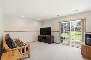 5 Harmel Dr, Valparaiso, IN 46383 - Photo 15