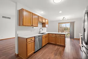 1065 Easy St, Crown Point, IN 46307 - Photo 5