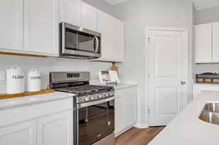 4192 Viceroy St, Portage, IN 46385 - Photo 9