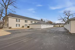 2288 Bordeaux Walk, Highland, IN 46322 - Photo 15