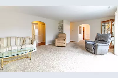 2288 Bordeaux Walk #D2, Highland, IN 46322 - Photo 5