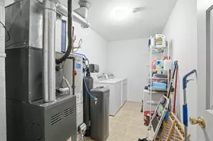 7696 Jackson St, Merrillville, IN 46410 - Photo 15