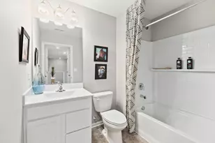 187 Cressmoor Blvd, Hobart, IN 46342 - Photo 21