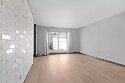 114 S Chase Drive, Crown Point, IN 46307 - Photo 5