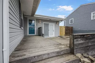 114 S Chase Dr, Crown Point, IN 46307 - Photo 3