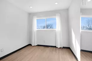 114 S Chase Dr, Crown Point, IN 46307 - Photo 11