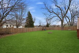 7719 Bigger St, Merrillville, IN 46410 - Photo 21