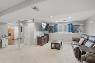 7719 Bigger St, Merrillville, IN 46410 - Photo 17