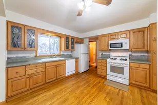 9133 Foliage Ln, Munster, IN 46321 - Photo 9