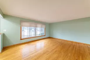 9133 Foliage Ln, Munster, IN 46321 - Photo 5