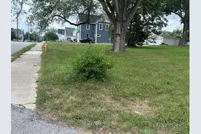 799 E Burnham Street, Lowell, IN 46356 - Photo 3