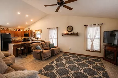 211 Whispering Boulevard, La Porte, IN 46350 - Photo 3