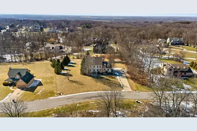 568 Shatz Drive N, Valparaiso, IN 46385 - Photo 39